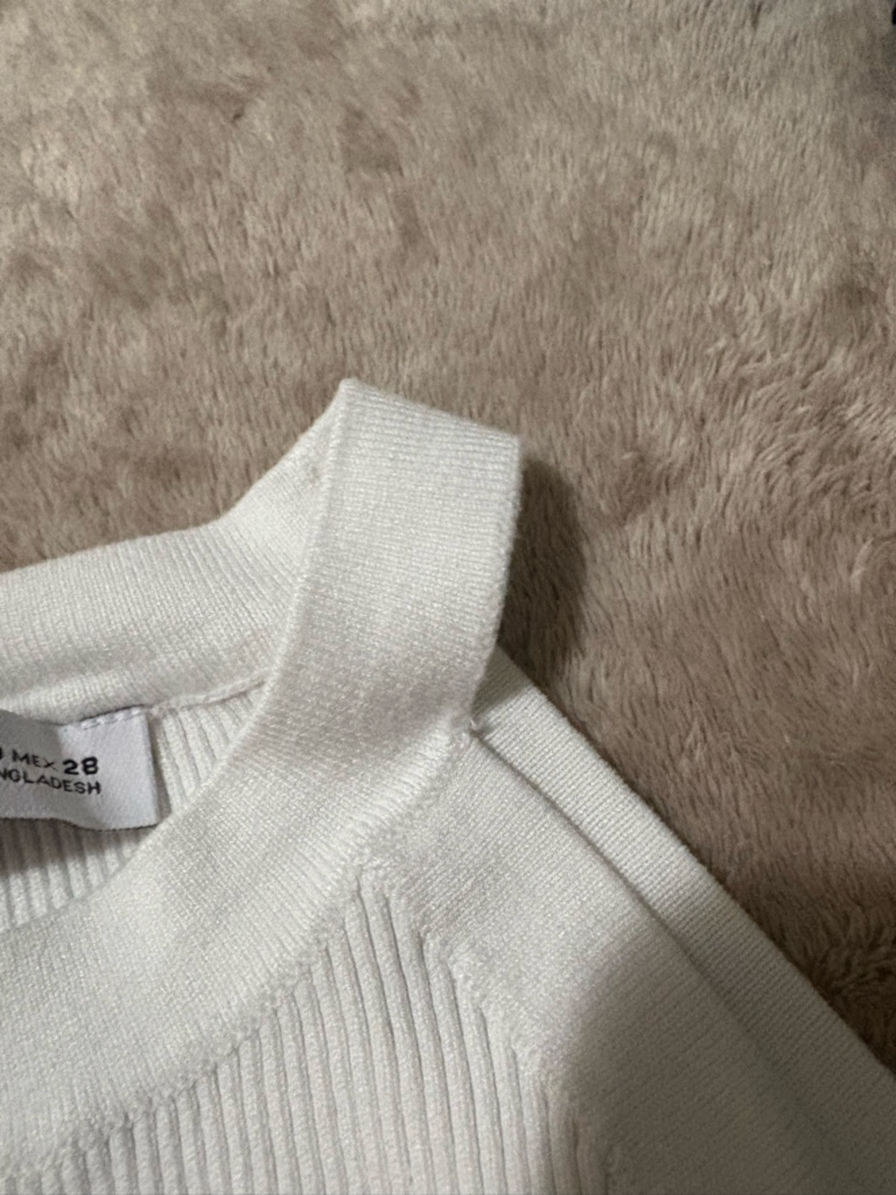 Zara White Ribbed Halter Tank
Size: Medium - Picture 3 of 8